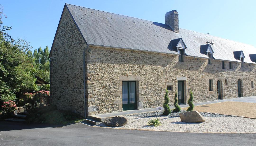 Photo of Buildings in St-Jean-de-la-Haize