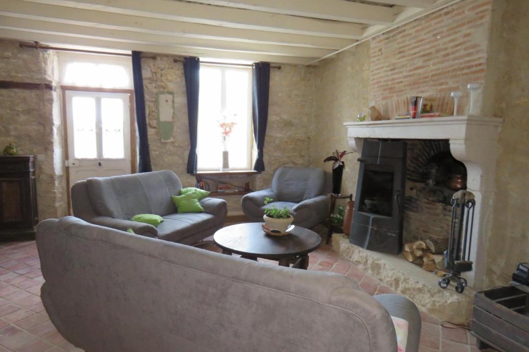 Photo of Livingroom in Oulches