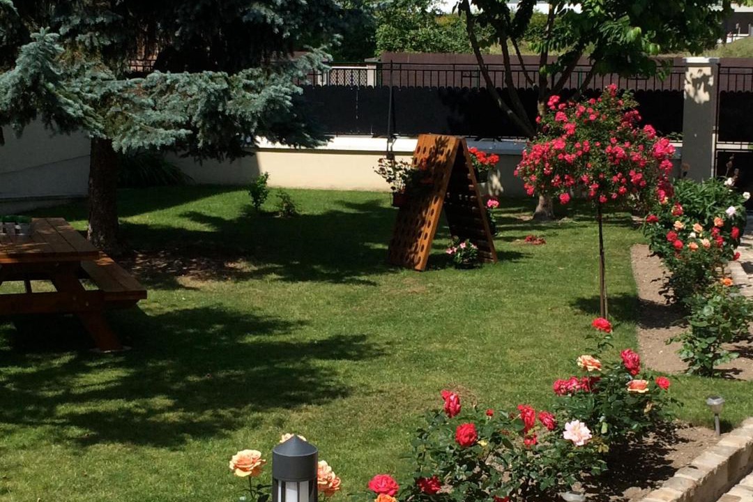 Photo of Others in Epernay