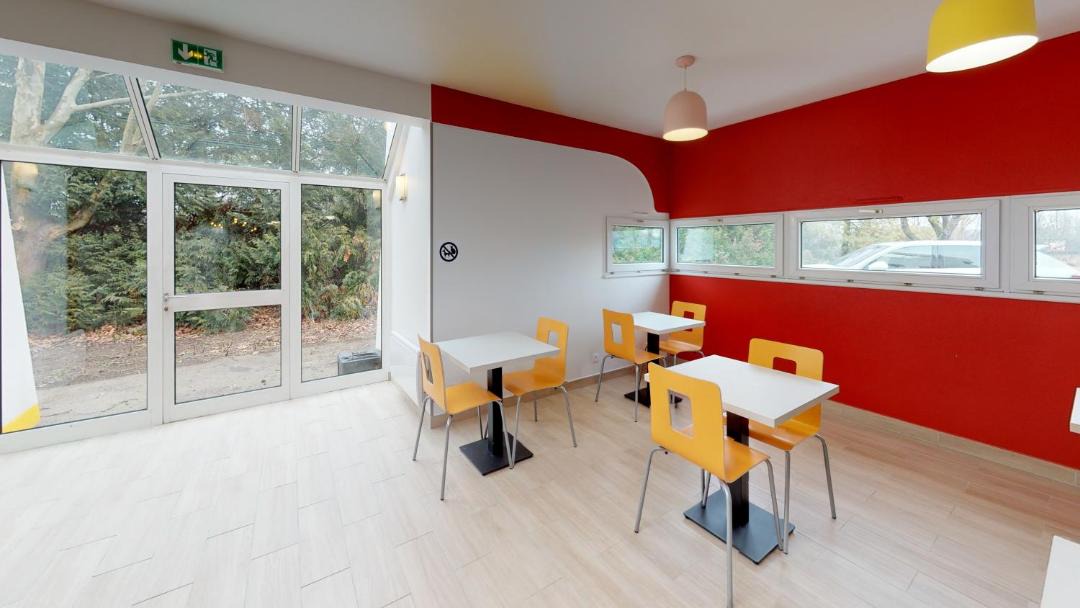 Photo of Livingroom in Tinqueux