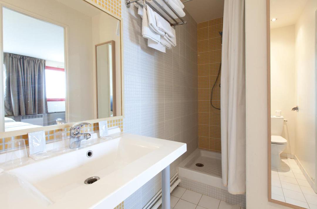 Photo of Bathroom in Athis-Mons