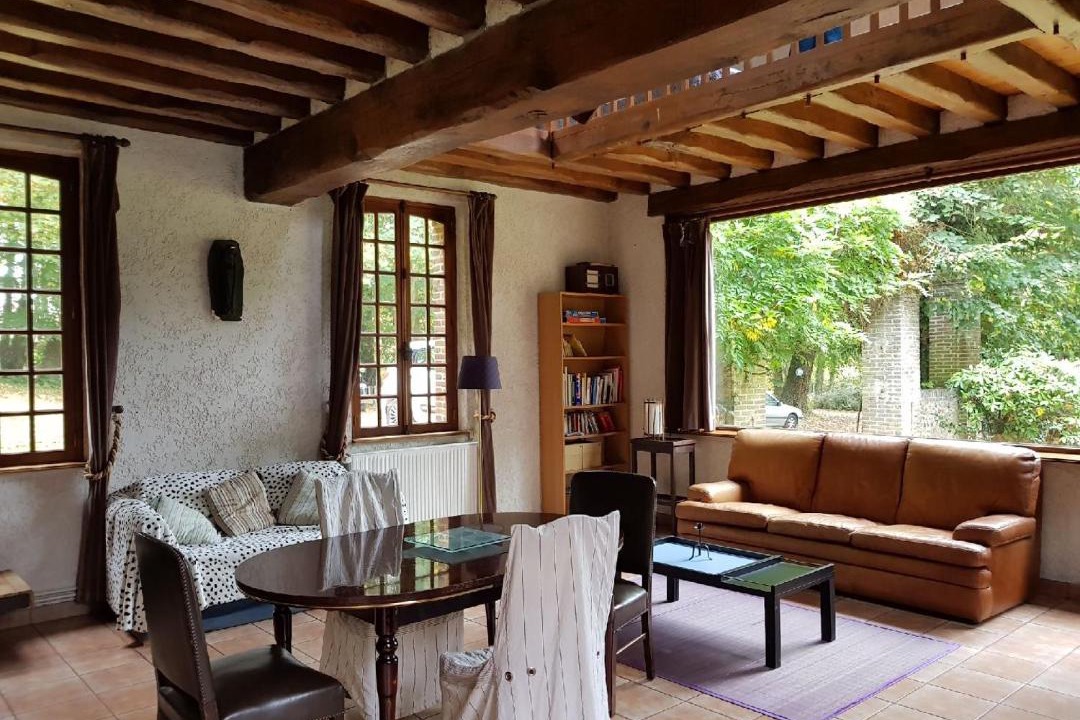 Photo of Livingroom in Saint-Martin-d'Ecublei