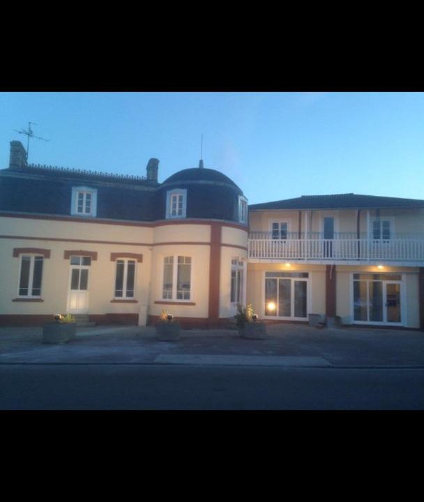 Photo of Buildings in Barfleur