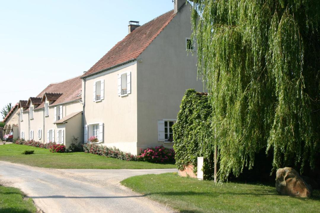 Photo of Buildings in Amillis