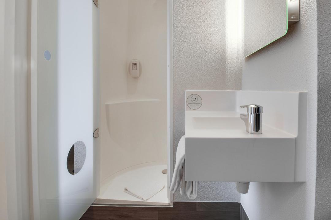 Photo of Bathroom in Chalons-en-Champagne
