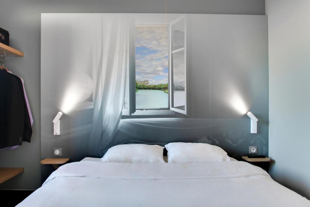 Photo of Bedroom in Chalons-en-Champagne