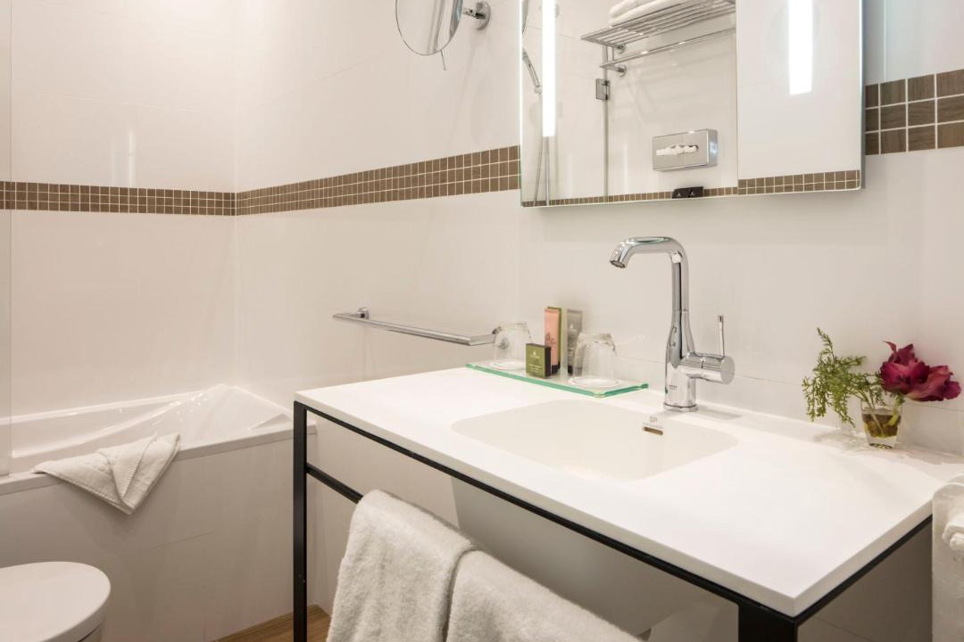 Photo of Bathroom in Vivienne