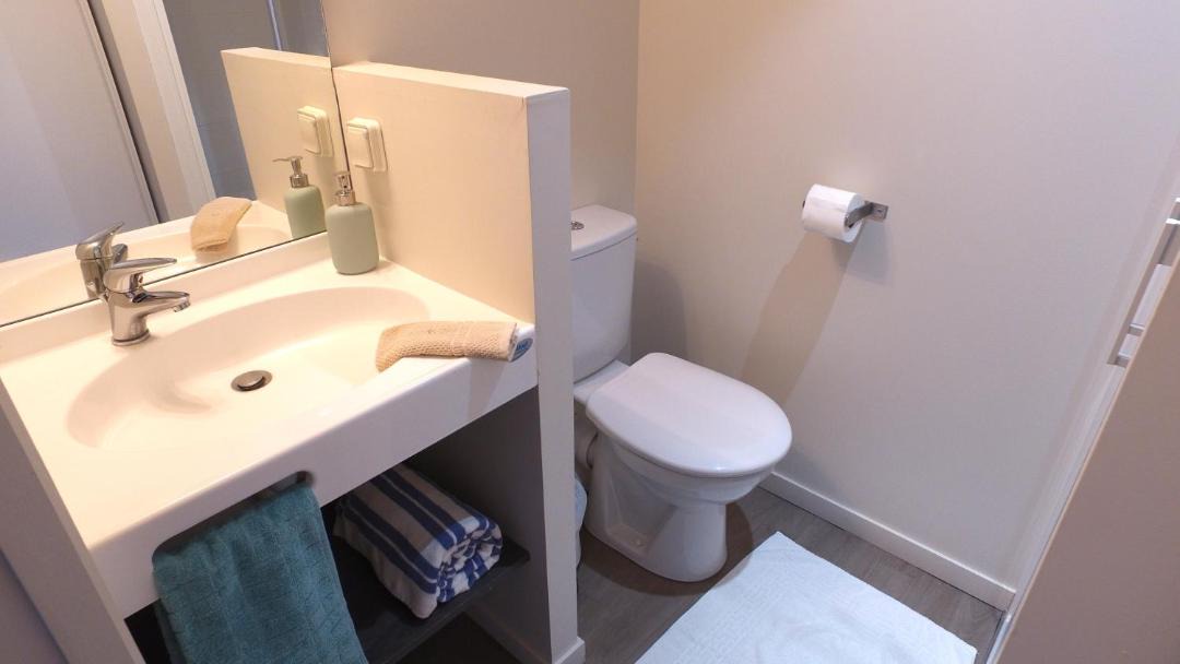 Photo of Bathroom in Forges-les-Eaux