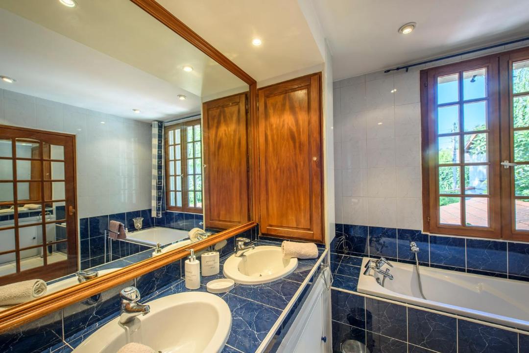 Photo of Bathroom in Saint-Priest