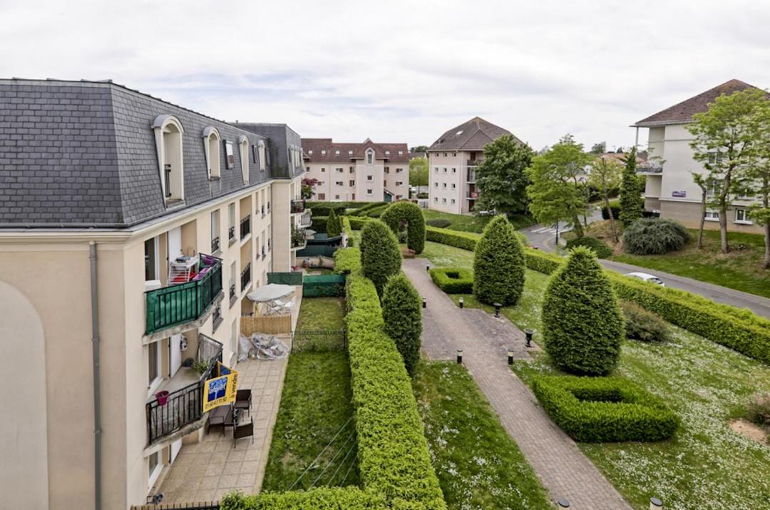 Photo of Others in Magny-le-Hongre