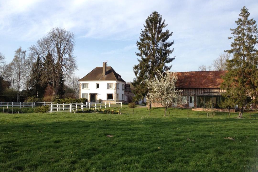 Photo of Buildings in Caours