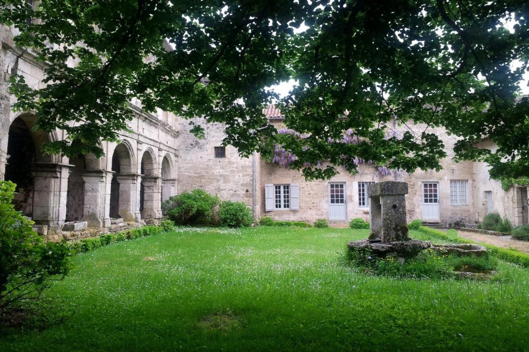 Photo of Others in Azay-le-Brule