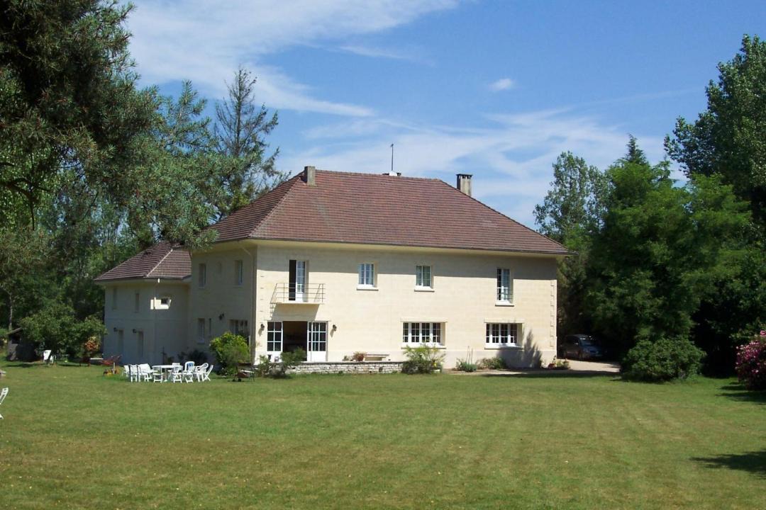 Photo of Buildings in Viarmes