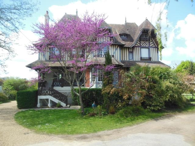 Photo of Others in Pont-l'Eveque