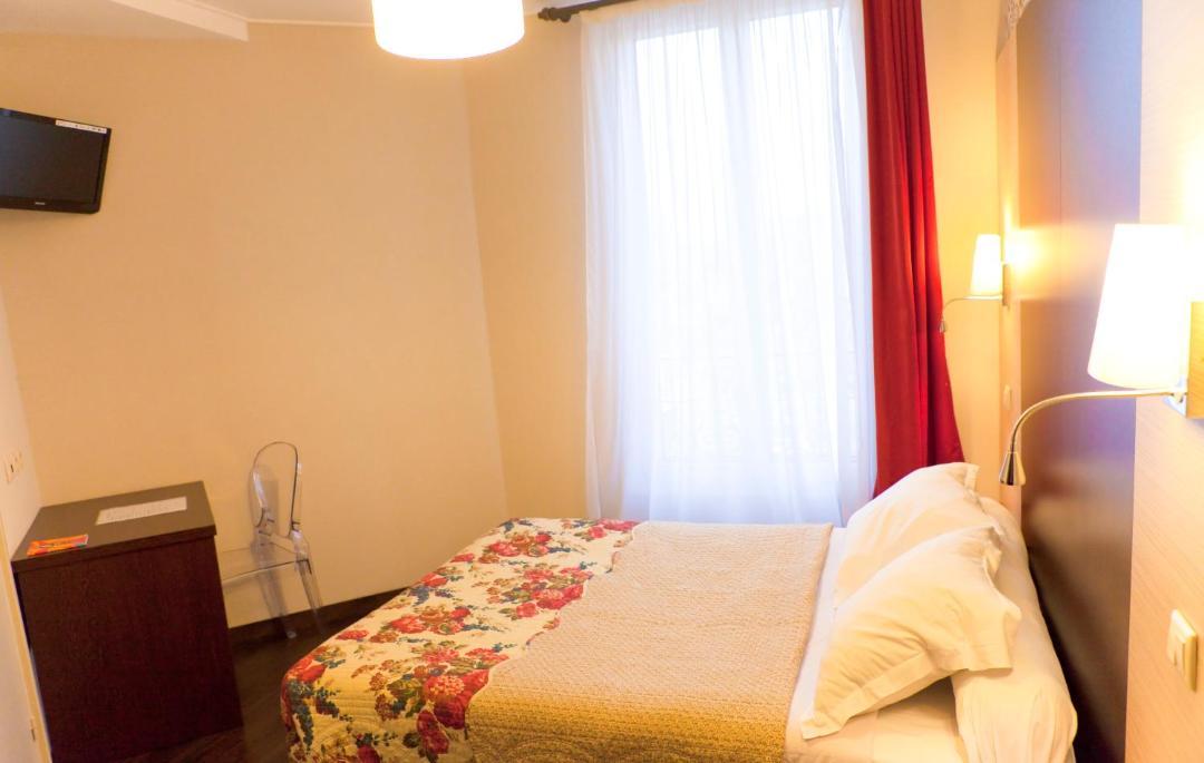 Photo of Bedroom in La Garenne-Colombes