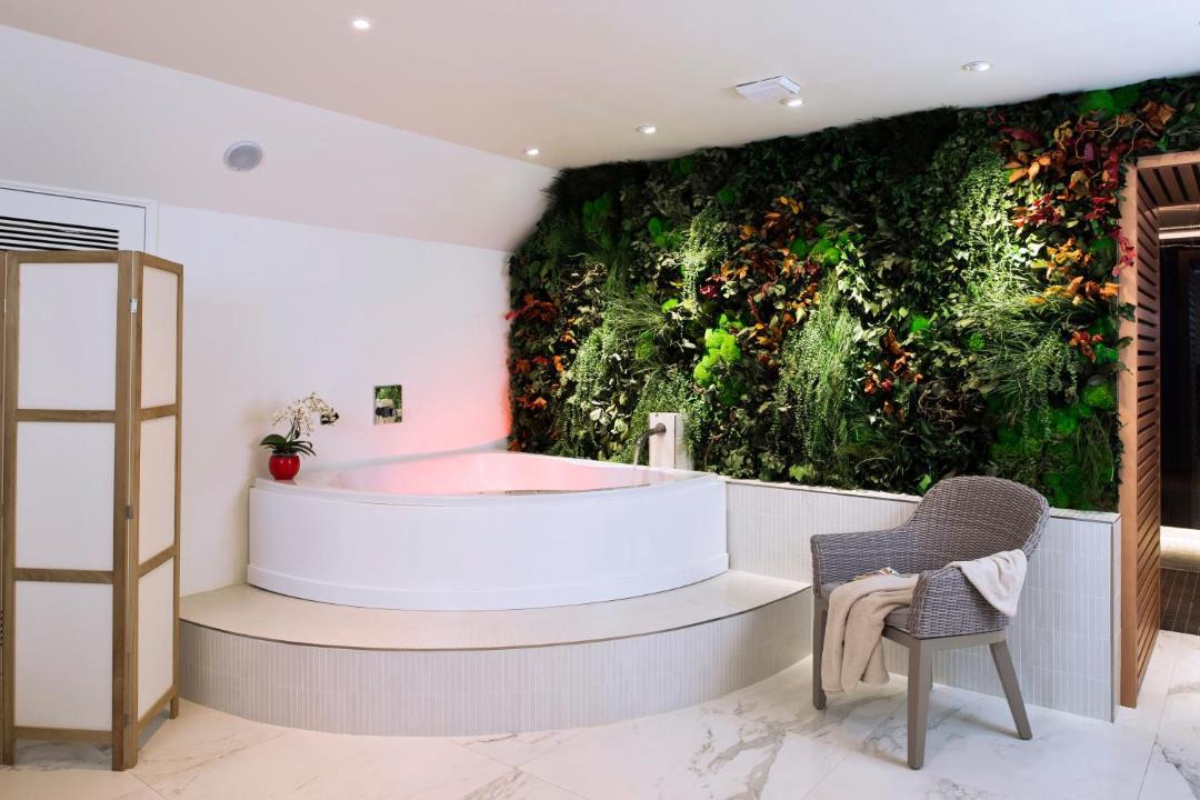 Photo of Bathroom in Chaussee-d'Antin