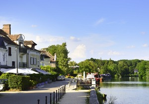 Ibis Nemours