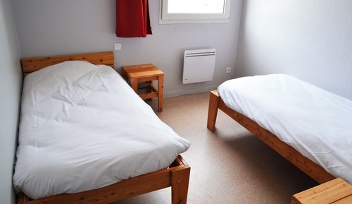 Basic Twin Room, Shared Bathroom