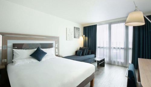 Standard Double Room with Sofa Bed and Balcony