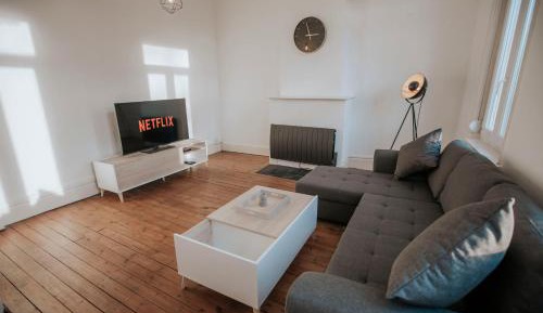 Three-Bedroom Apartment - High Floor