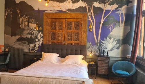 Deluxe Queen Room