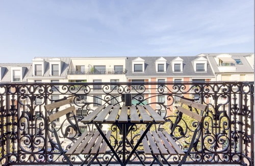 Le Raincy Apartment | Vrbo Property