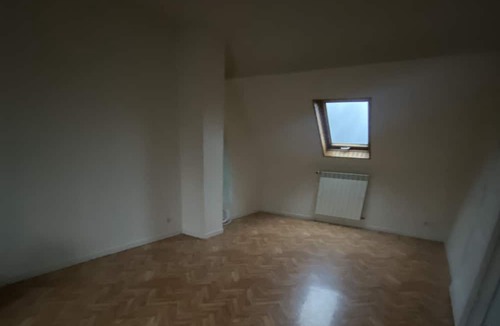 Tremblay-les-Gonesse House | Grande Maison Proche de la Gare