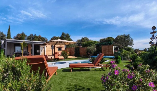 Luxury Cottage at the Domaine des Canebieres