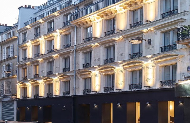 9Hotel Republique
