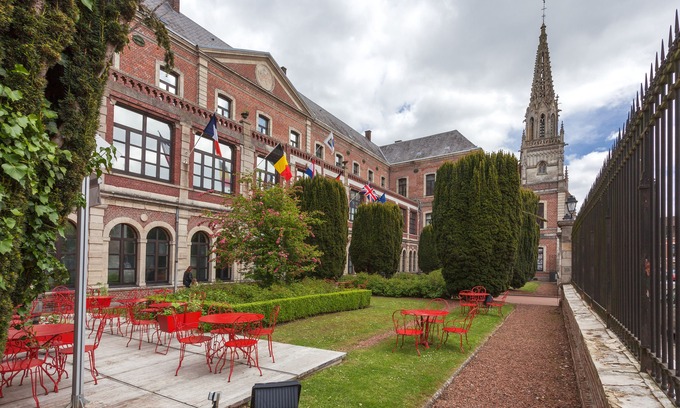 Montreuil-sur-Mer Hotel | Best Western Hôtel Hermitage