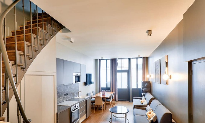 Quartier Saint-Ambroise Apartment | Urban Flat 136 - Luxury 4BDR Duplex in Center of Paris
