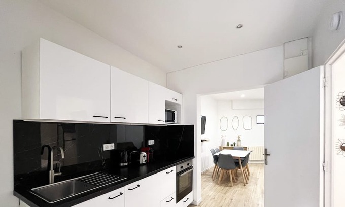 Levallois-Perret Apartment | Urban Flat 181 - Pretty 1 bedroom in Levallois